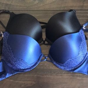 VS Bombshell bras size 32B